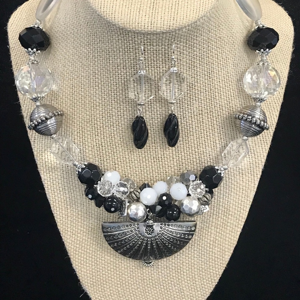 Custom Made Memory Wire Necklaces - Picture 7 of 11